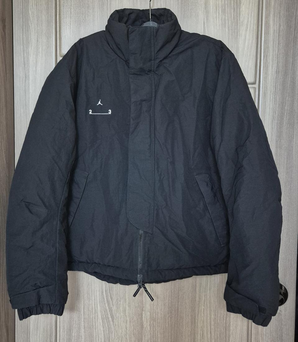 조던  패딩 (공용가능 )L