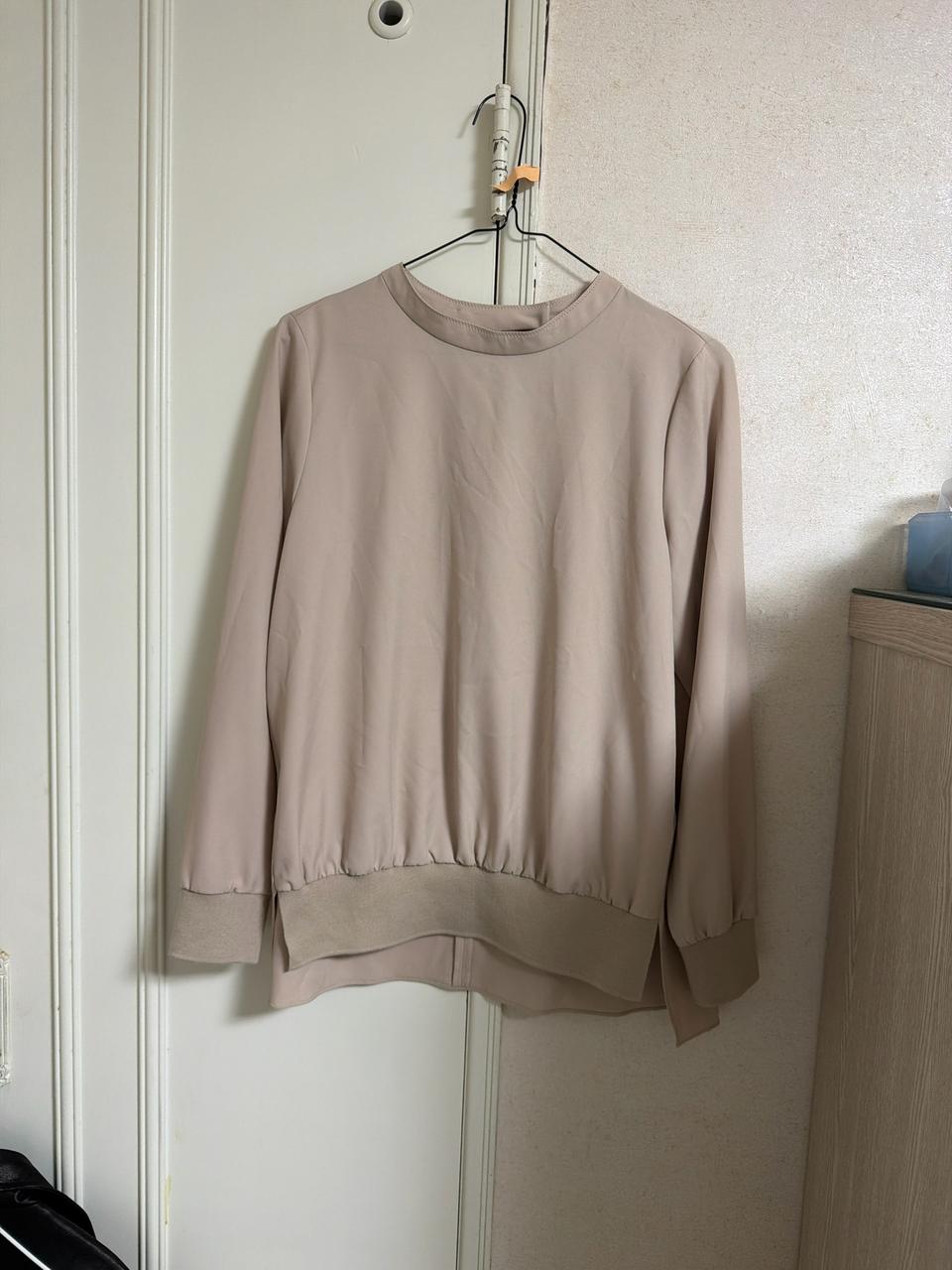 라운드 블라우스m