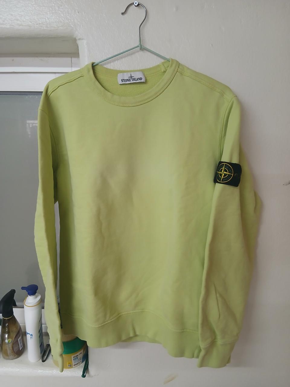 (새상품급)스톤아일랜드 맨투맨 정품 A급 실착2회 거의새거 안감기모 L