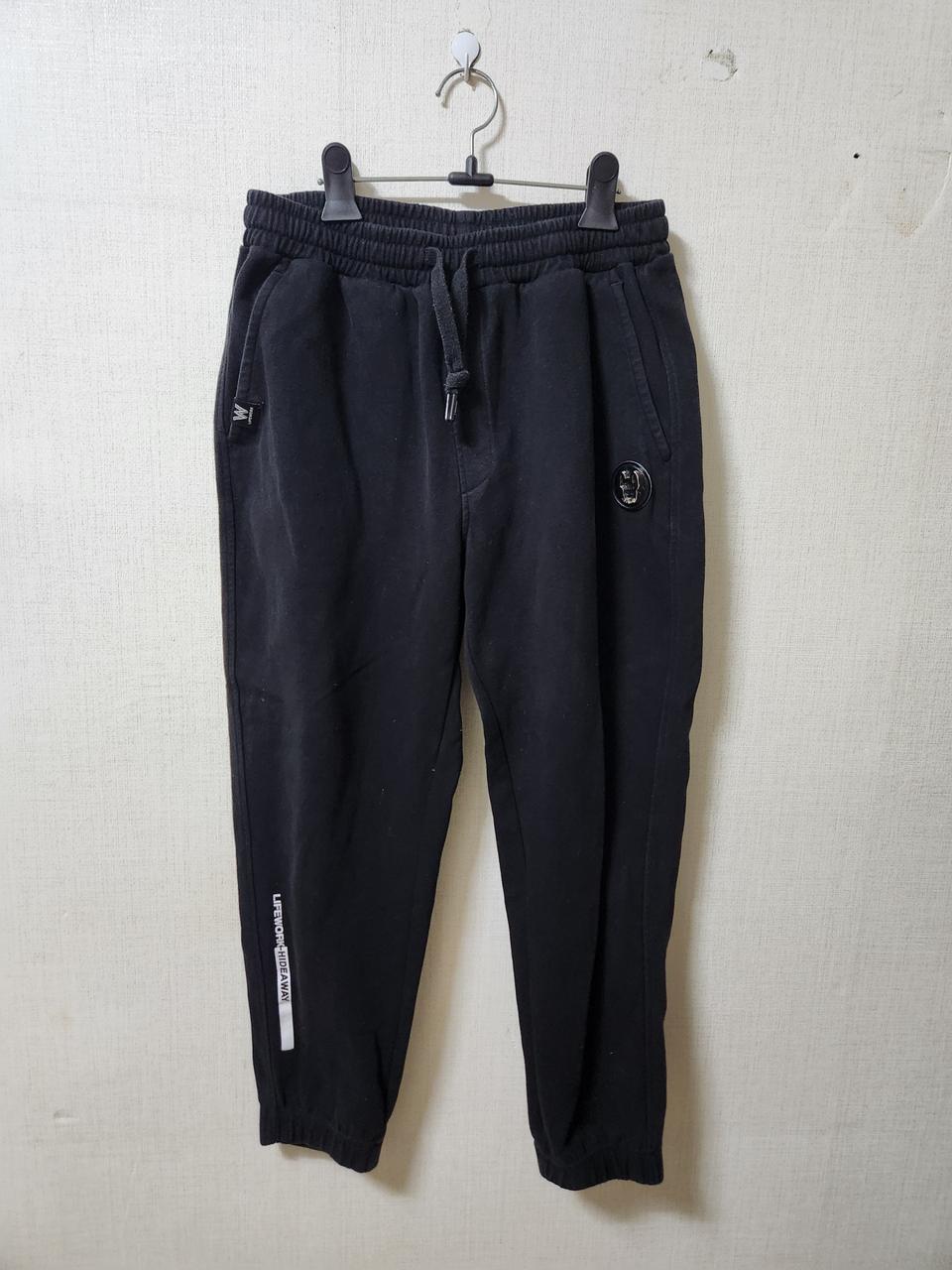 라이프워크 검정색 트레이닝 조거팬츠