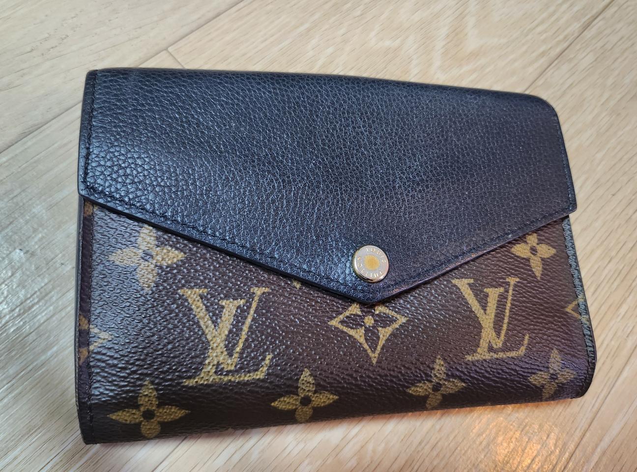 루이비통 지갑