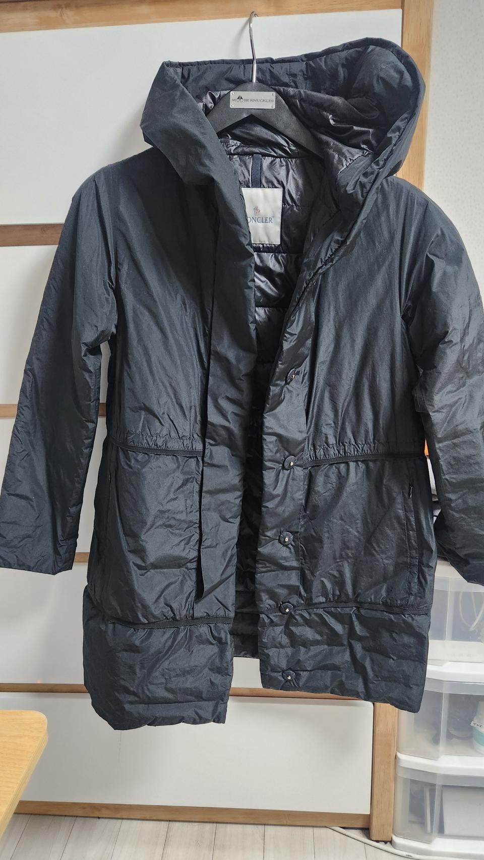 백화점정품.한글택.몽클레어 블랙 후드 경량자켓