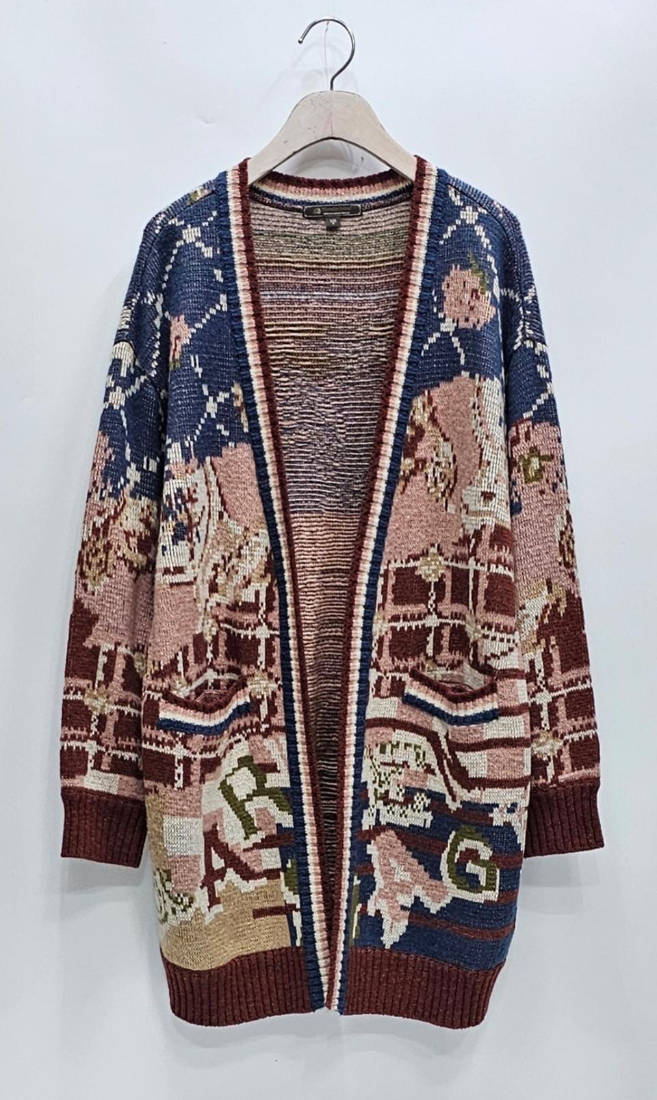 써스데이아일랜드 자카드 오픈 가디건