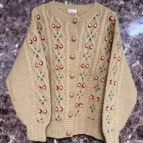 케이블 꽃입체자수 클래식 가디건 55~88