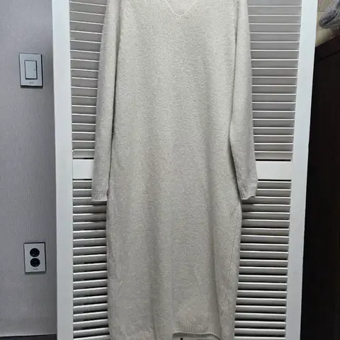 보웬 BOWEN 캐시미어 엑스트라 파인울 니트 원피스