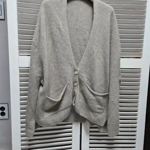 Mu:I 캐시미어?혼방 홀가먼트 니트가디건