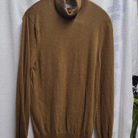 COS 폴라 니트 긴팔 여성 XS.소재가 좋음