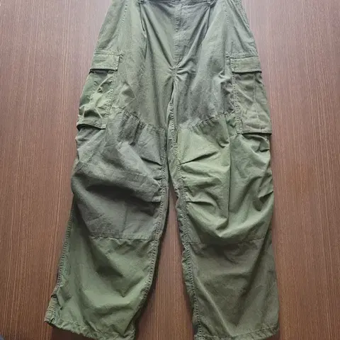 BEAMS 카고와이드 팬츠 남성 34