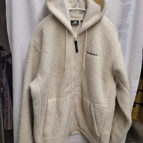 뉴발란스 뽀글이 후드 집업 남성 95,M 크게 나옴