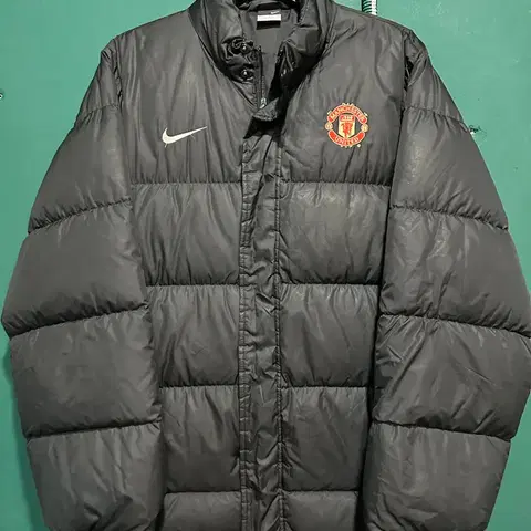 나이키 맨유 패딩 블랙 100사이즈