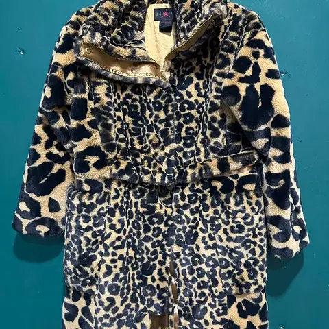 조던 오버핏 호피 퍼 분리형 코트자켓