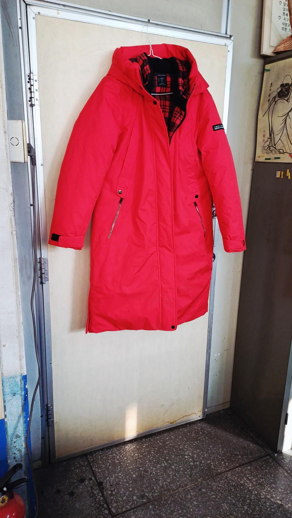 퍼모먼스새옷롱패딩95싸이즈