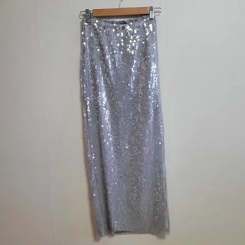 자라 스팽클 스커트
