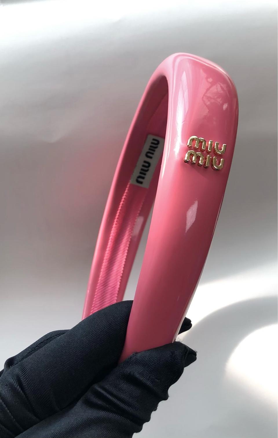 미우미우 헤어밴드