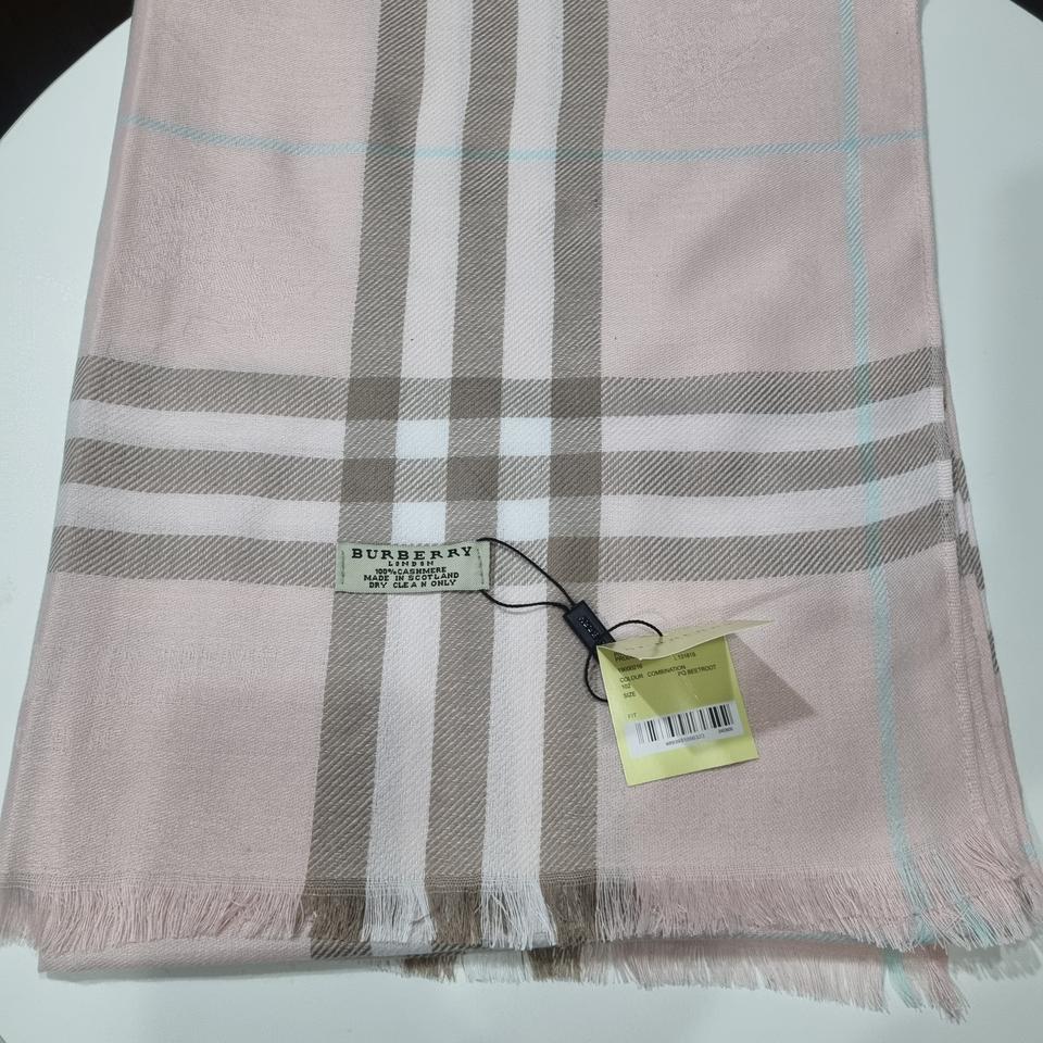 새상품 버버리 캐시미어 스카프