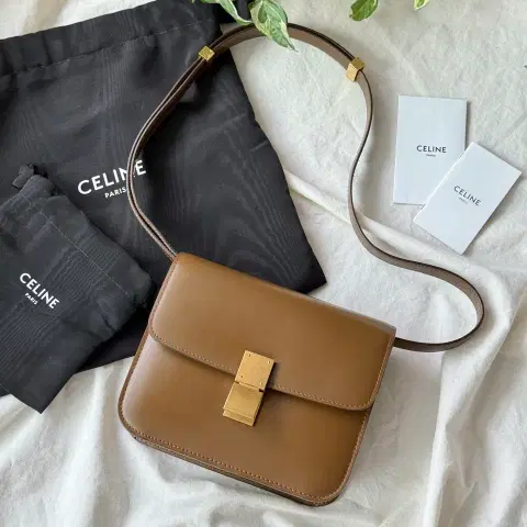 셀린느 틴 클래식 박스백