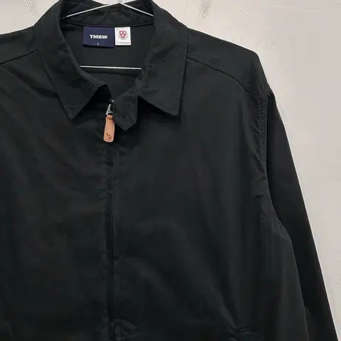 TMRW 하버드 코튼 미니멀 카라 블루종