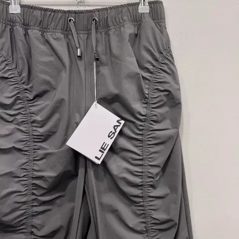 (새상품) 이상봉 컬랙션 스판덱스 나일론 셔링 트랙팬츠