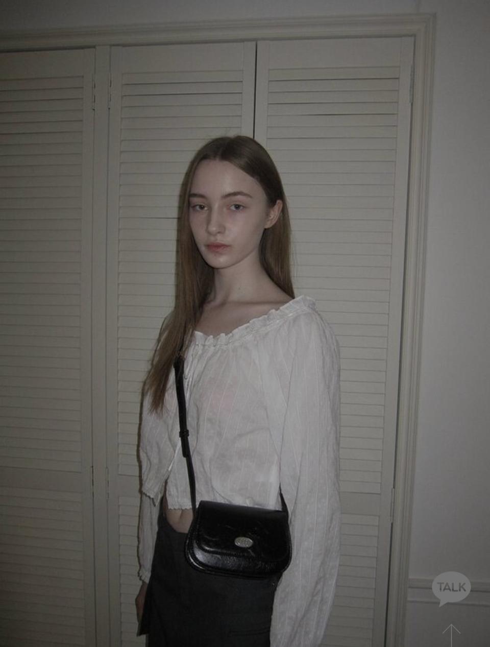 두마로 시드 크로스백 블랙