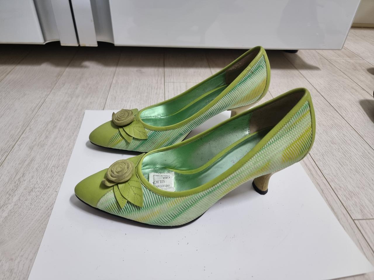 [BULLUCCI]명품  소가죽 천연가죽 여성구두*235~240*7cm