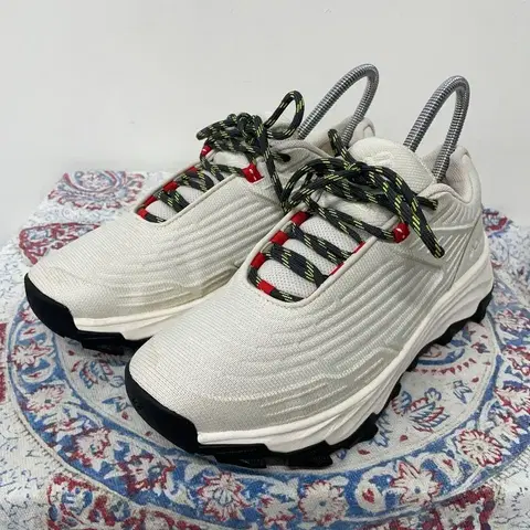 컬럼비아 하타나 렉트렉 트레킹화 등산화 240 E00441