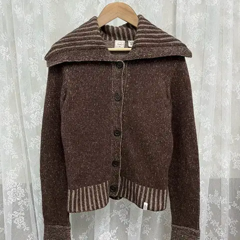 S) 리바이스 빈티지 세일러 카라 가디건 브라운