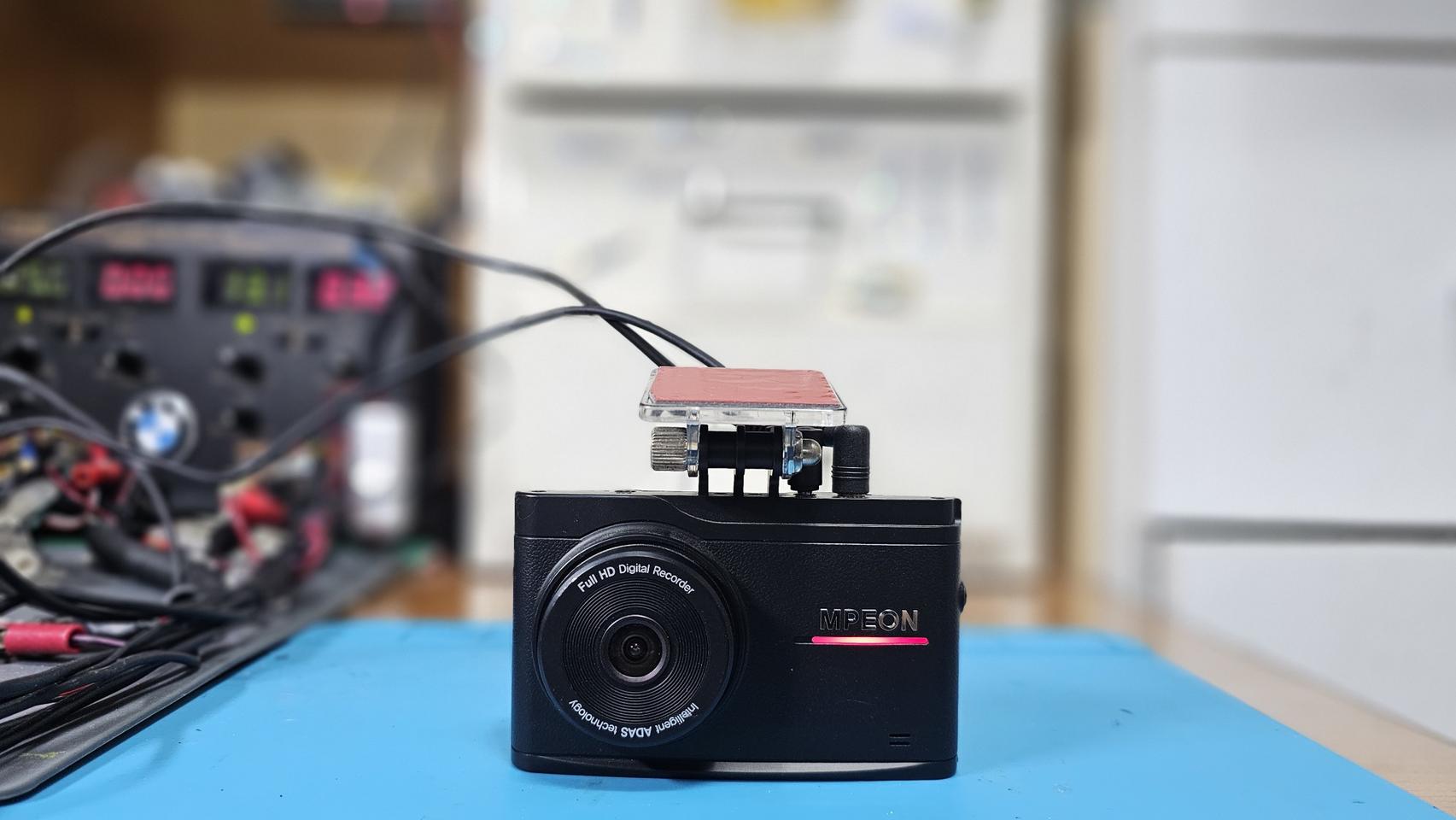 엠피온 MDR-F240 중고 2채널블랙박스