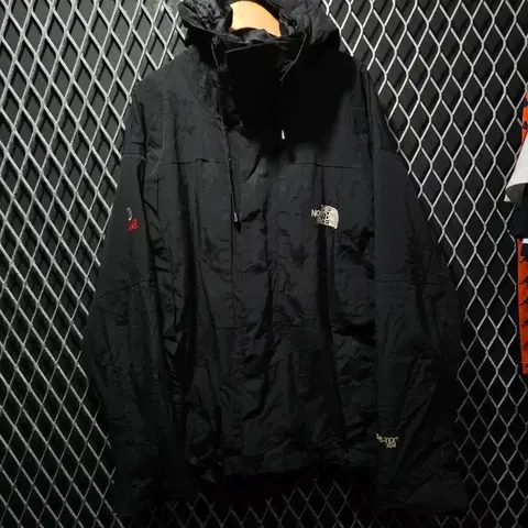 노스페이스 고어텍스xcr 바람막이 M