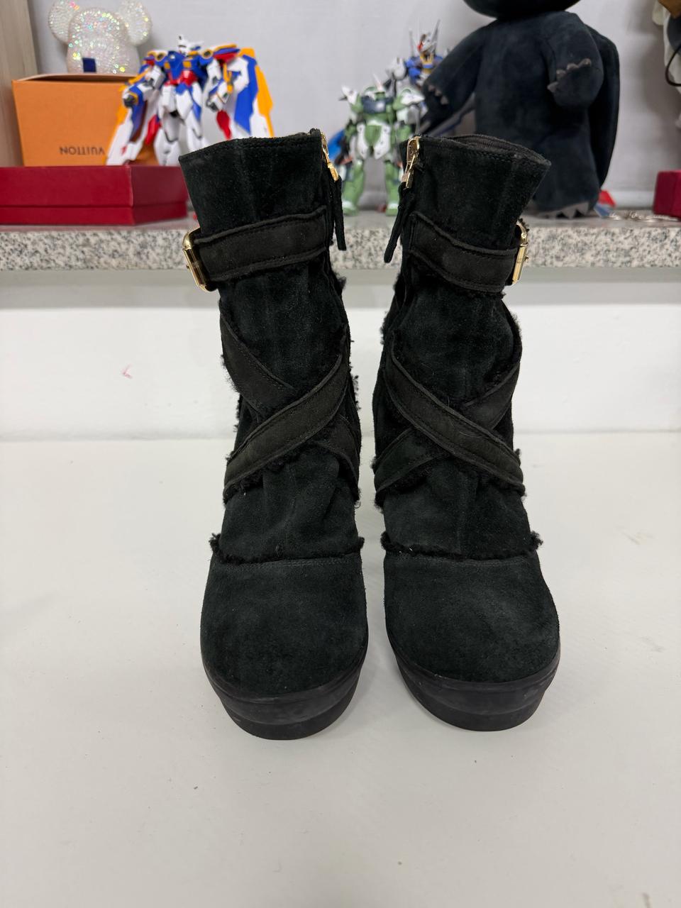 정품) 펜디 여성 스웨이드 블랙 숏 부츠 37.5