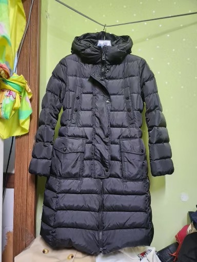 몽클레어구스패딩코트2(반가슴51)상태좋아요 벨트분실 택포74000