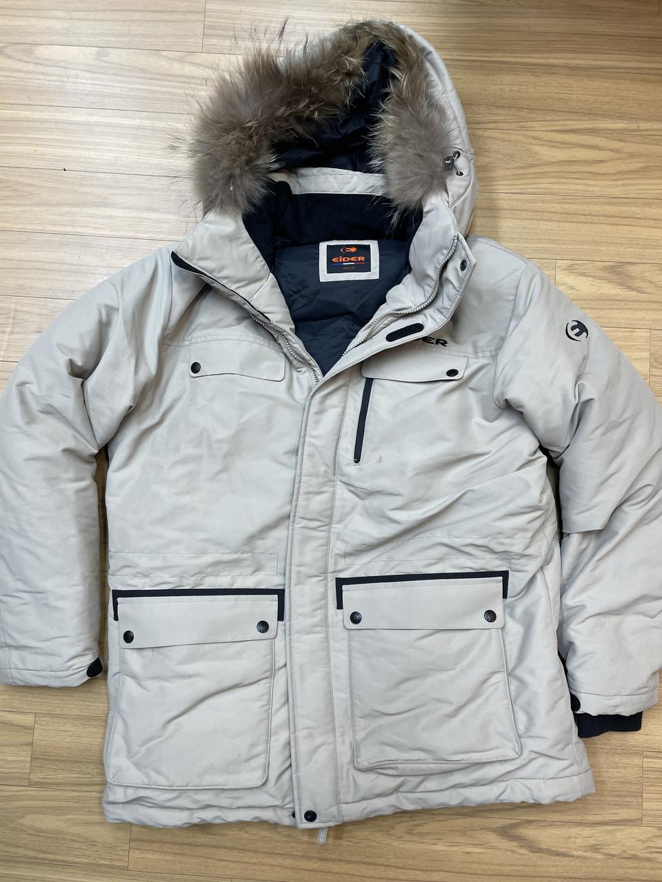 아이더 남성 패딩 베이지 색상 판매합니다. XXL(110) 사이즈이고,