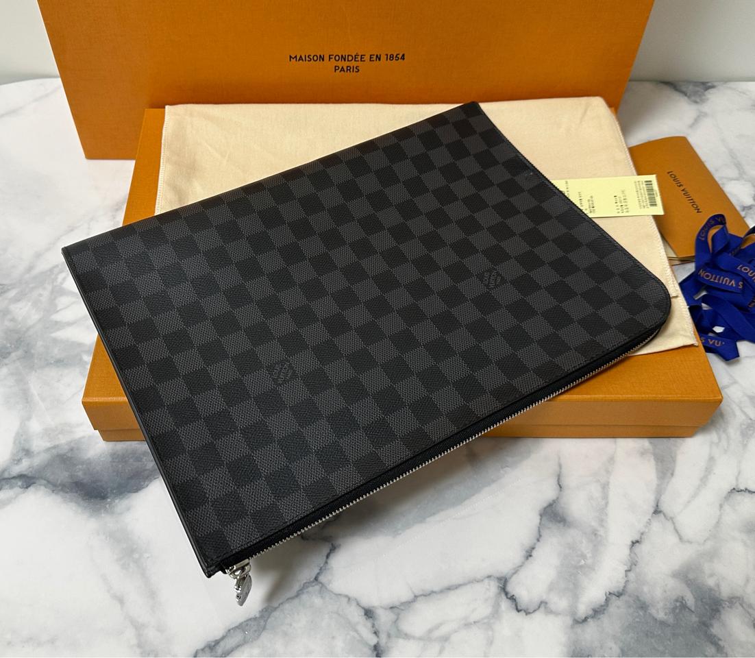 [GM] 루이비통 포쉐트 주르 클러치 (새상품급)