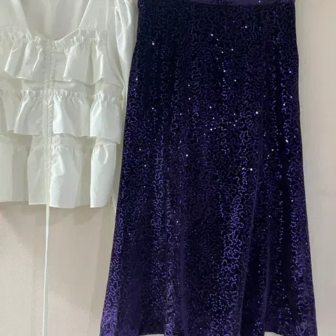 보라스팽클벨벳롱스커트(M)