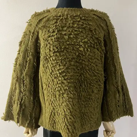 카키울모헤어니트