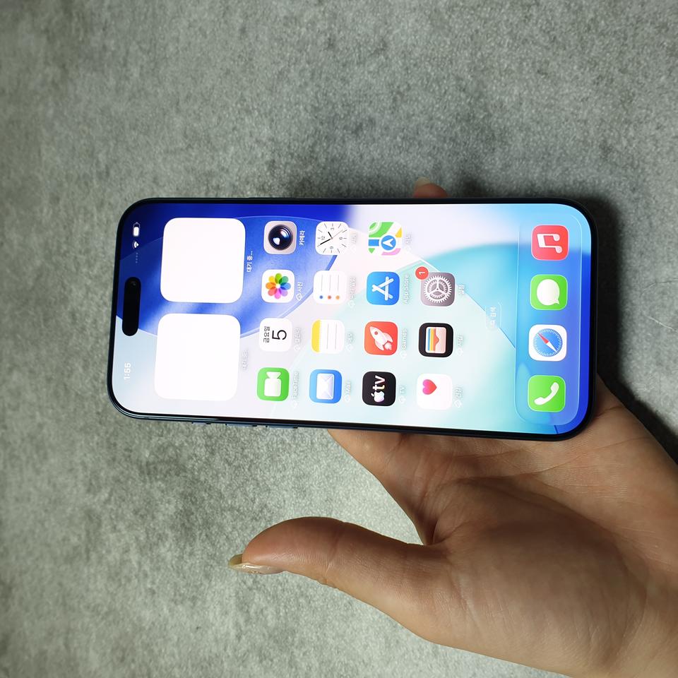 아이폰17프로맥스 딥블루 256G S급 판매합니다-배터리100%