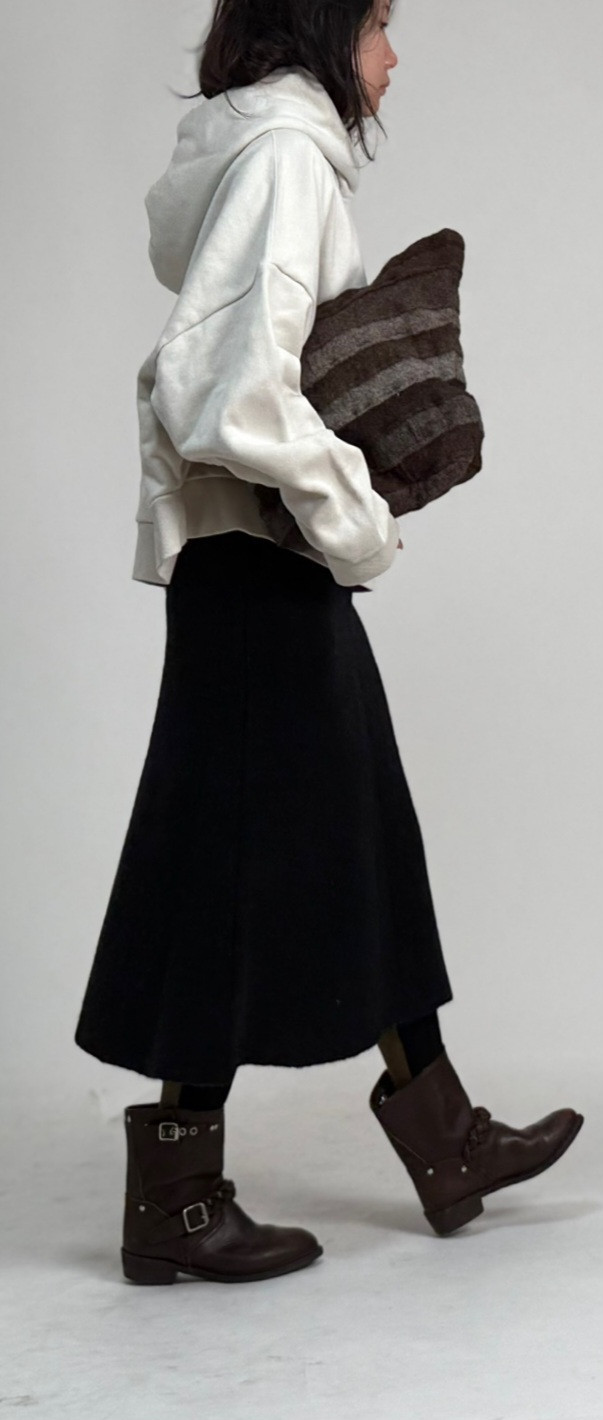 넬 캐시 울 스커트(블랙)