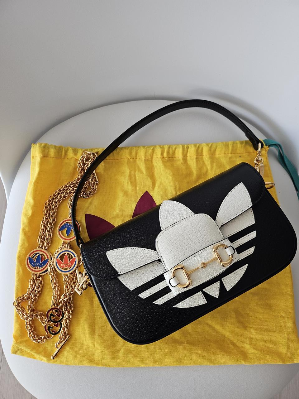 구찌 x 아디다스 1955 홀스빗 플랩백