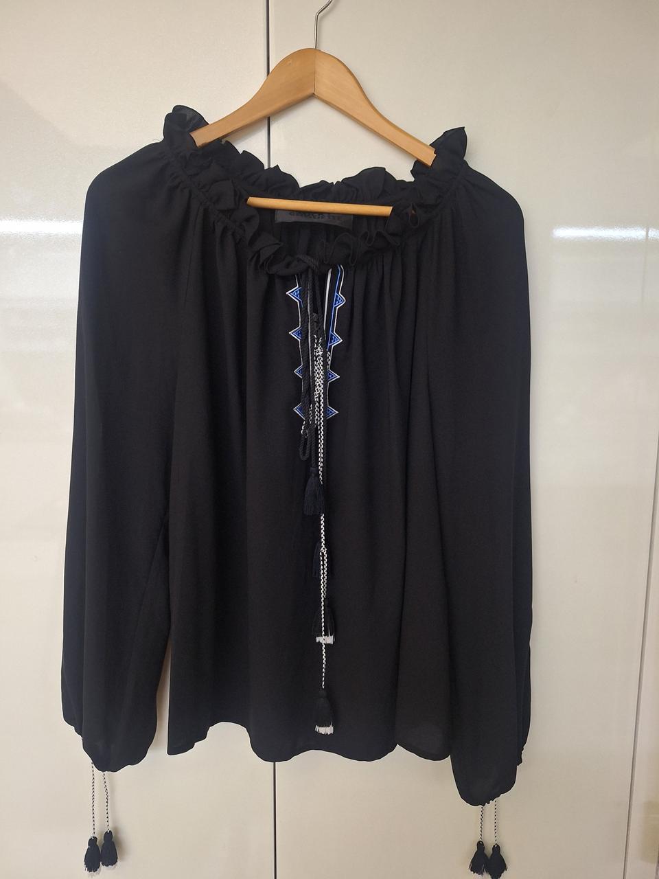 새제품) 럭키슈에뜨 블라우스 프리사이즈 뒷자수