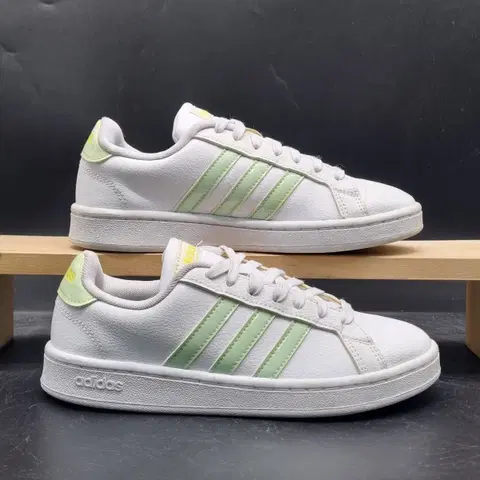 아디다스 그랜드코트 여성스니커즈225