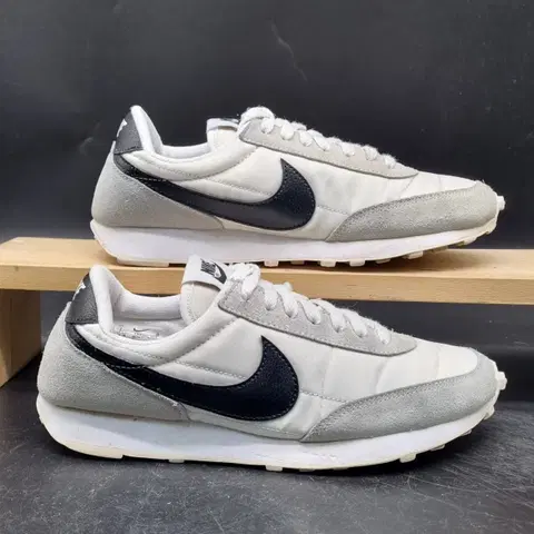 나이키 데이브레이크 여성 스니커즈 240