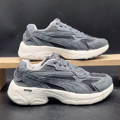 푸마 나이트로 스웨이드 스니커즈 225