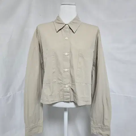 비바글램 베이지 크롭 오버핏 간절기 셔츠 여95. 1204