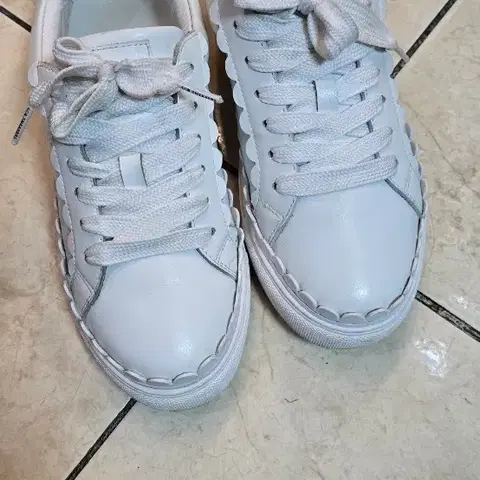 슈퍼콤마비 여성 스니커즈 235 정품