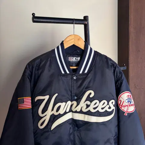 15447 - G-III 뉴욕 양키스 바시티 자켓