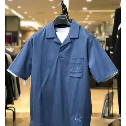 [새상품] 리버클래시 오픈카라 세미오버핏 반팔