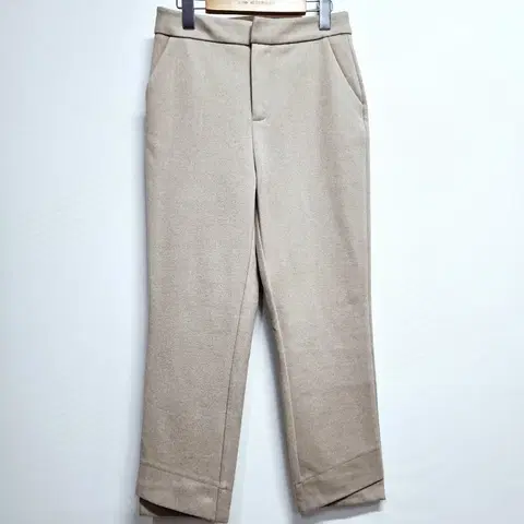 그녀희제 베이지색 여성 슬랙스 바지