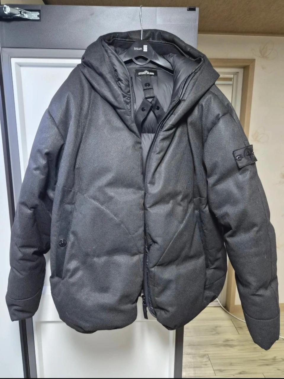 스톤아일랜드 고스트 블랙라벨 패딩점퍼