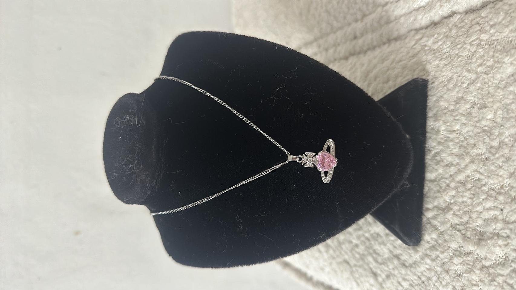 (단독구매불가)비비안웨스트우드 핑크 실버 목걸이