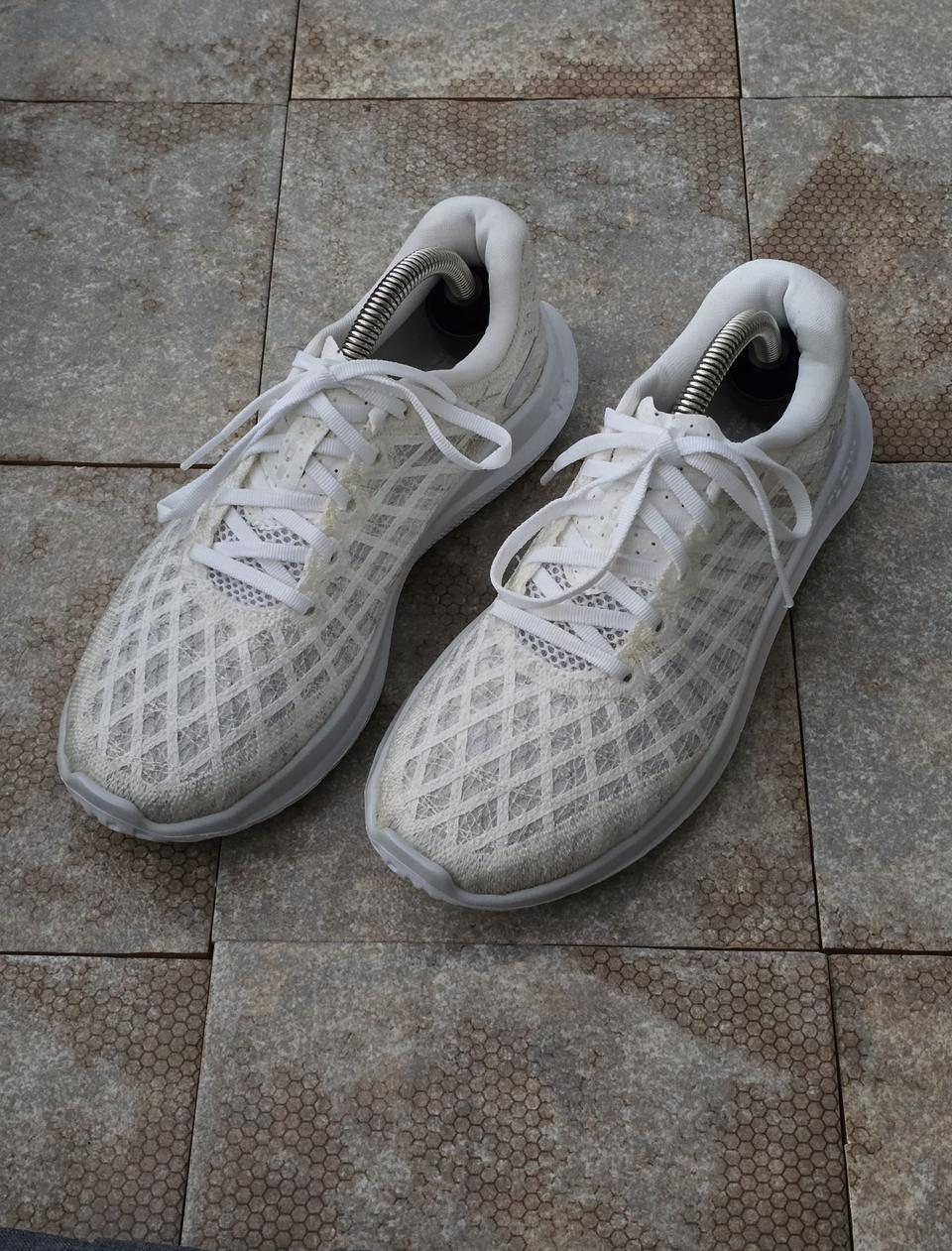 (240)언더아머 플로우 벨로시티 윈드 2 운동화 런닝화