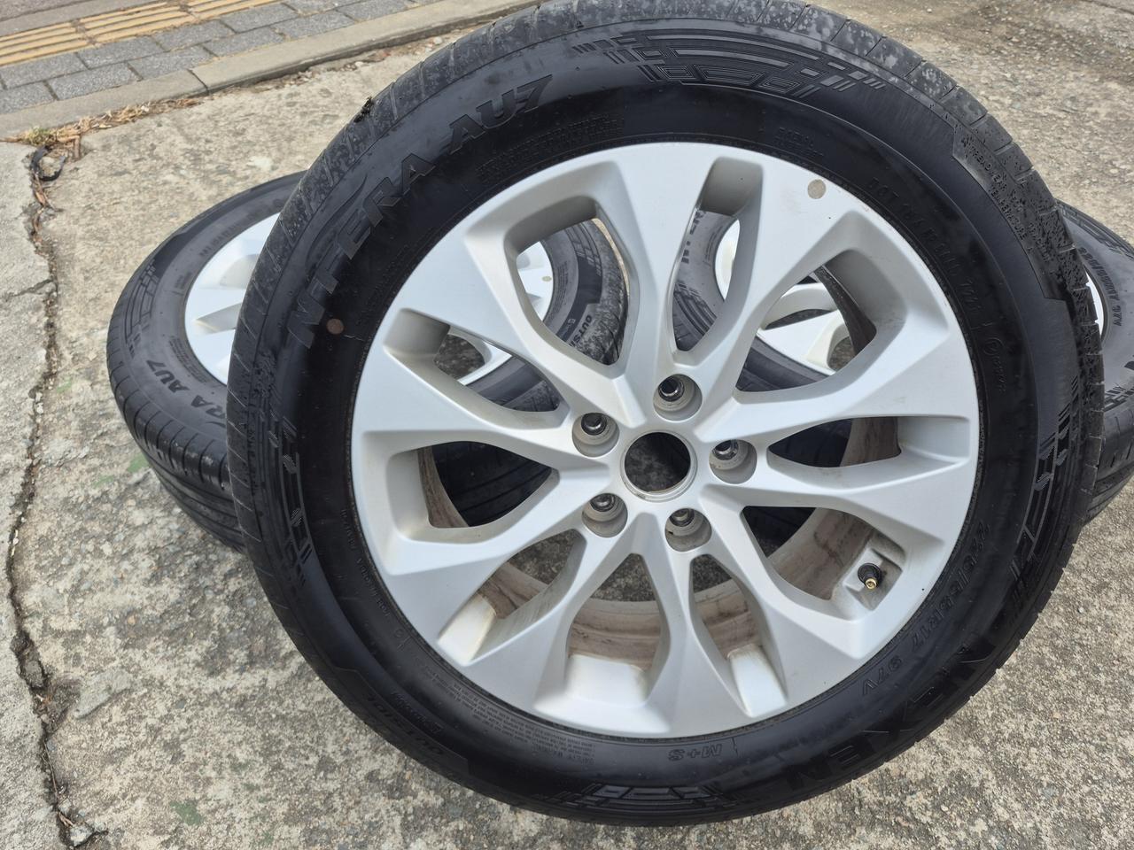 k8 순정 17인치휠타이어